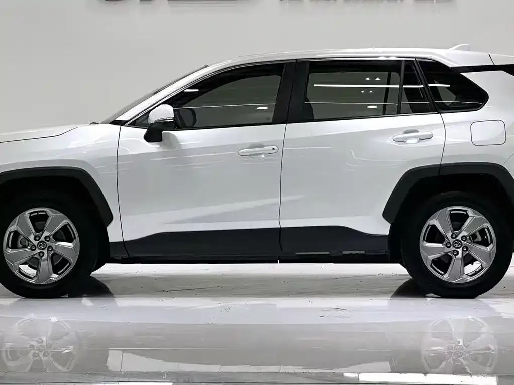 Toyota RAV4 2021 из CN, фото 7