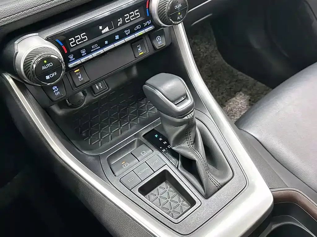 Toyota RAV4 2021 из CN, фото 9