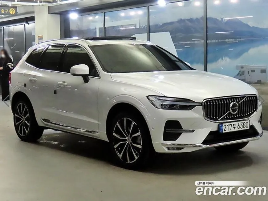 Volvo XC60 — фото 1