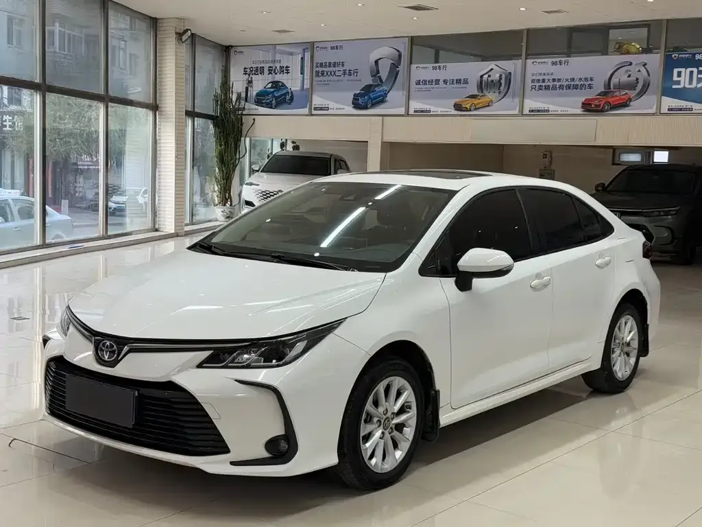 Toyota Corolla 2021 из CN, фото 1