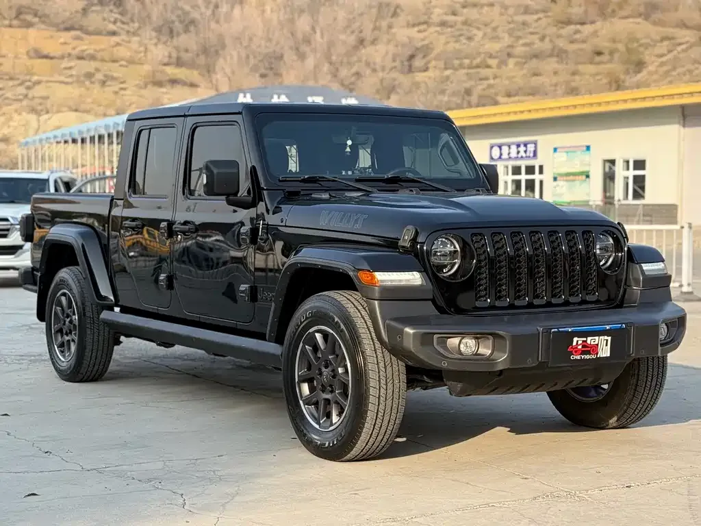 Jeep Gladiator 2023 из CN, фото 2