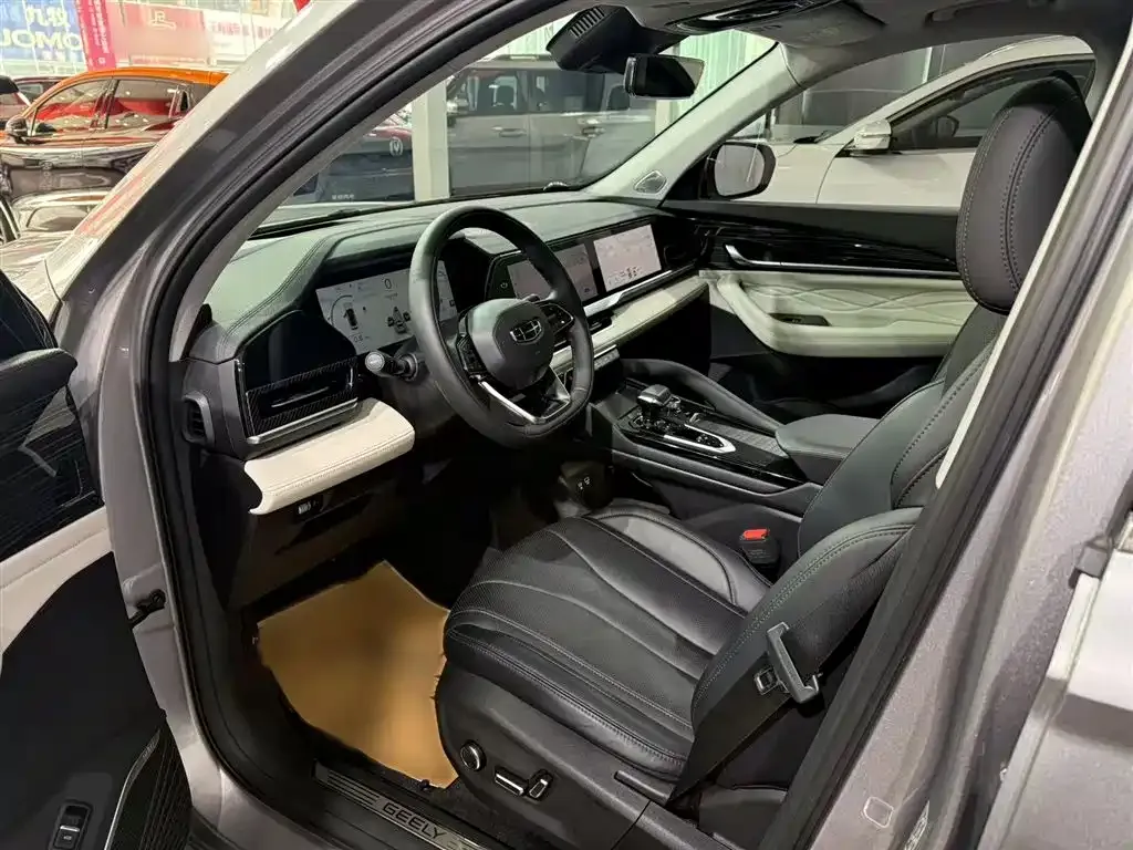 Geely Xingyue L 2023 из CN, фото 2
