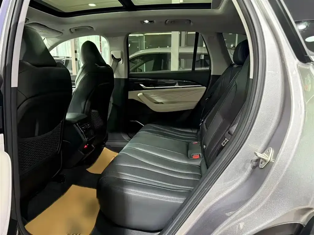 Geely Xingyue L 2023 из CN, фото 4