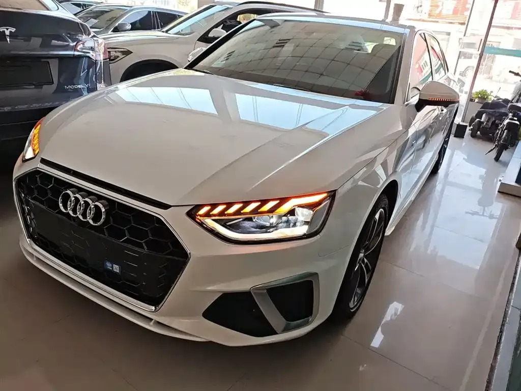 Audi A4L 2024 из CN, фото 1