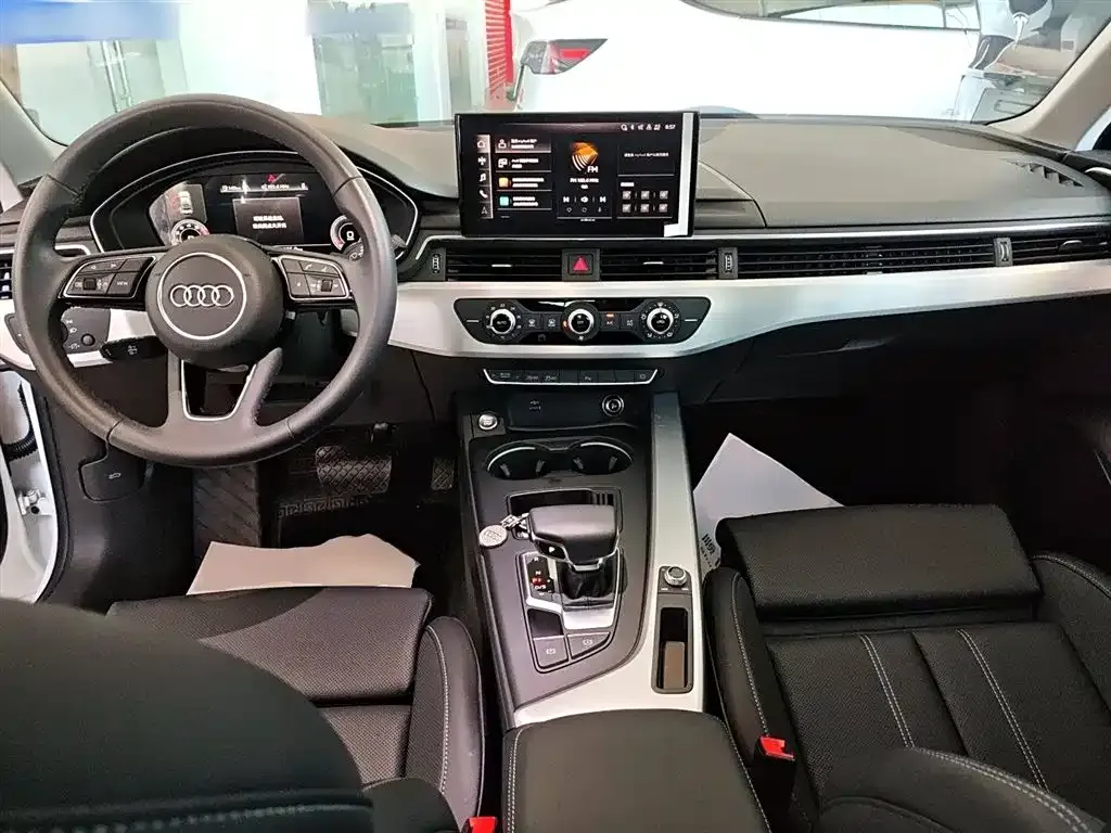 Audi A4L 2024 из CN, фото 10