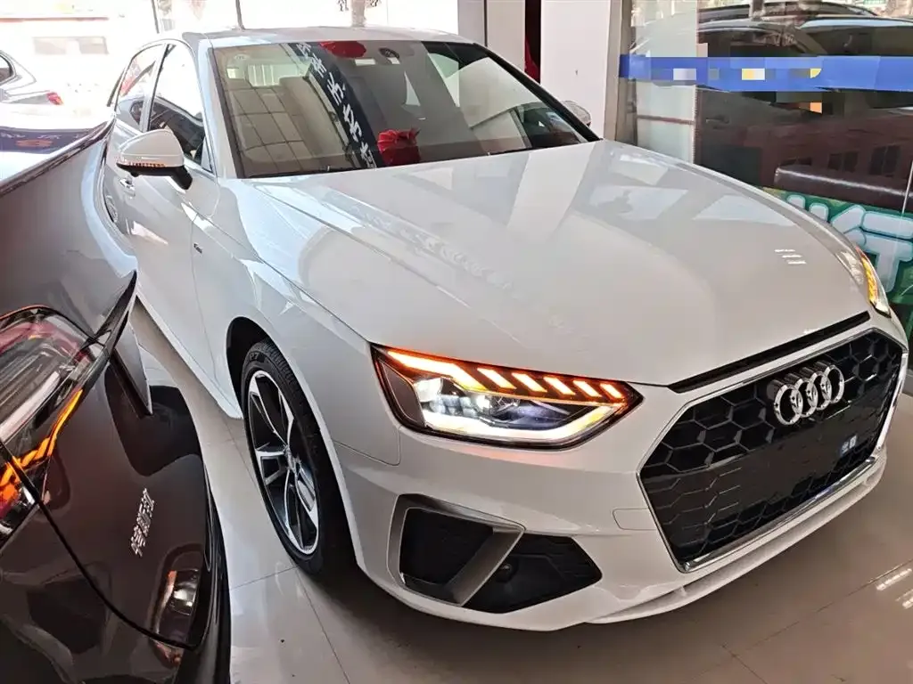 Audi A4L 2024 из CN, фото 4
