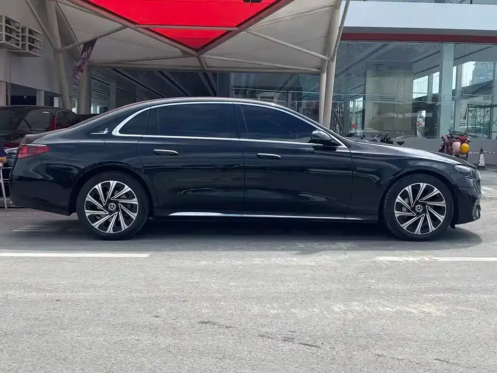 Mercedes-Benz E-Class 2024 из CN, фото 4