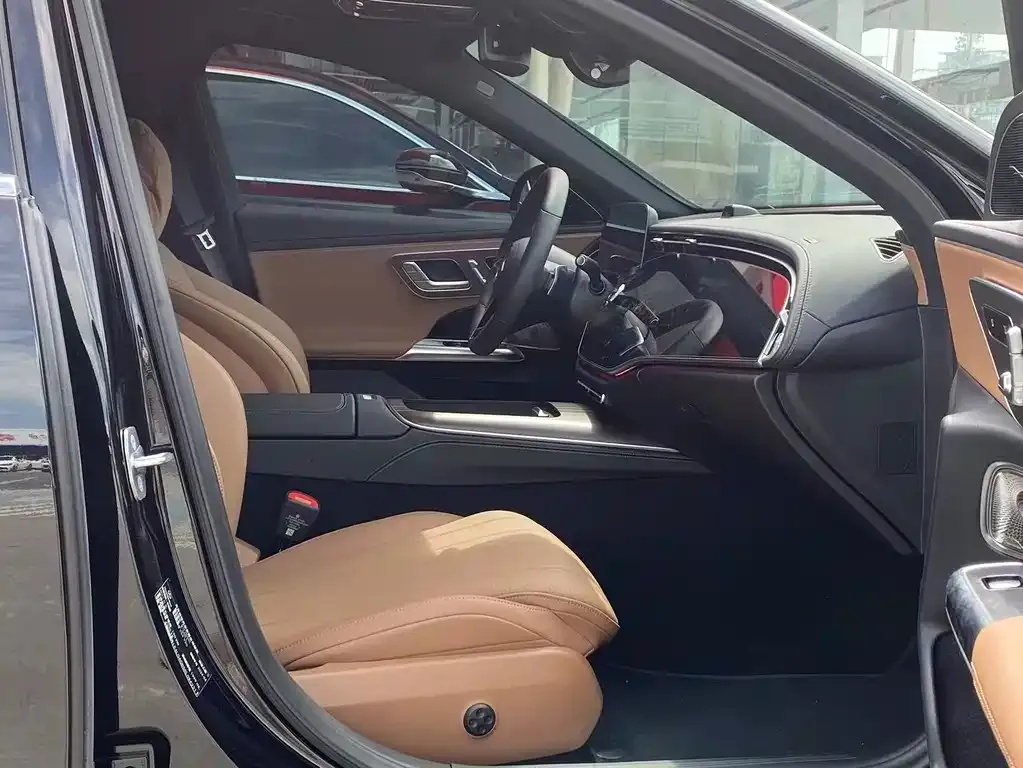 Mercedes-Benz E-Class 2024 из CN, фото 8