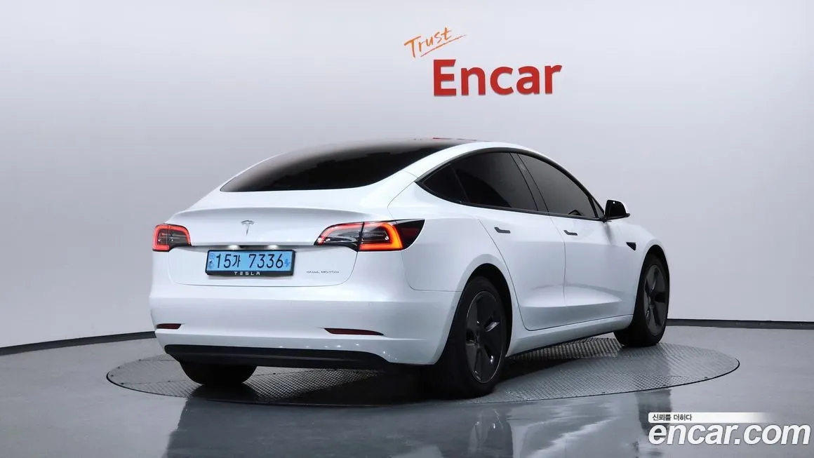 Tesla Model 3 2022 из KR, фото 2