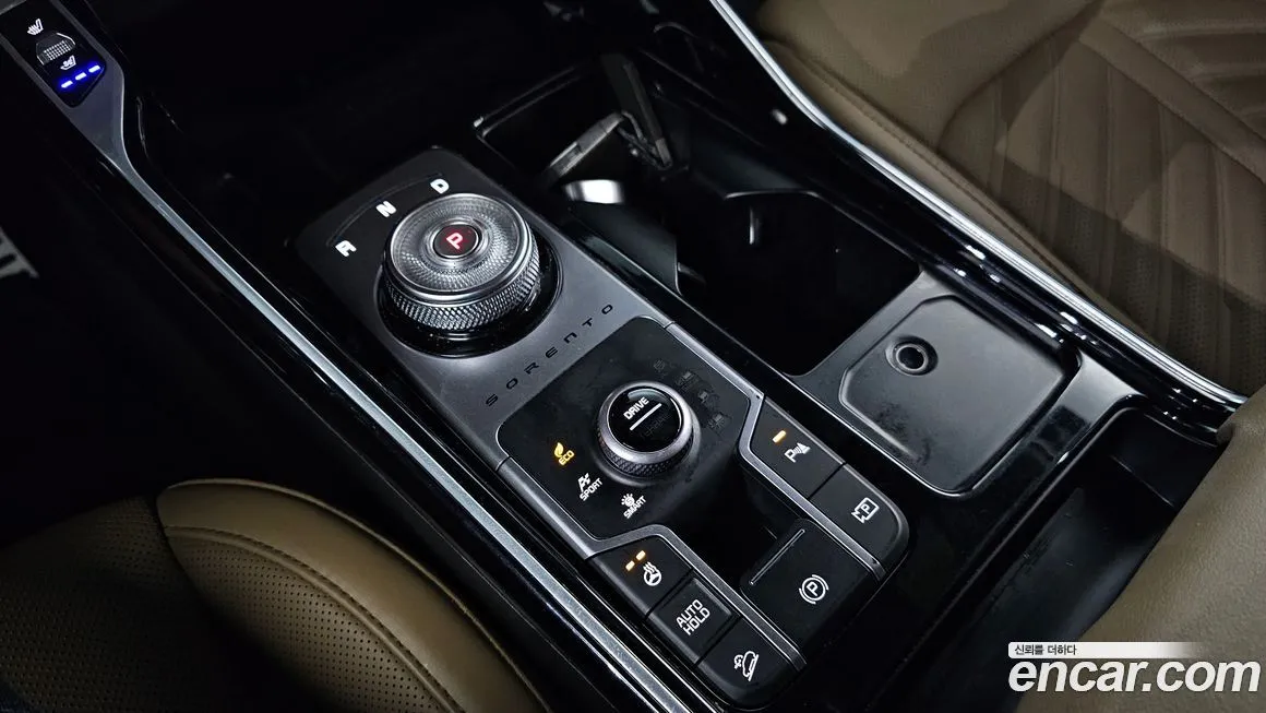 Kia Sorento — фото 9