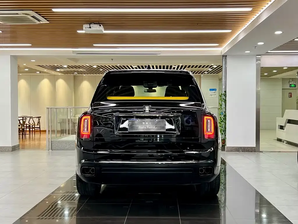 Rolls-Royce Cullinan 2022 из CN, фото 4