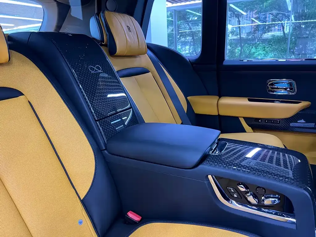Rolls-Royce Cullinan 2022 из CN, фото 9