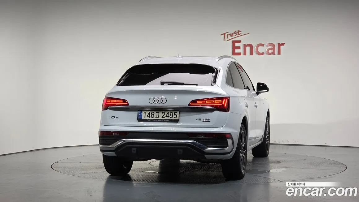 Audi Q5 2023 из KR, фото 4