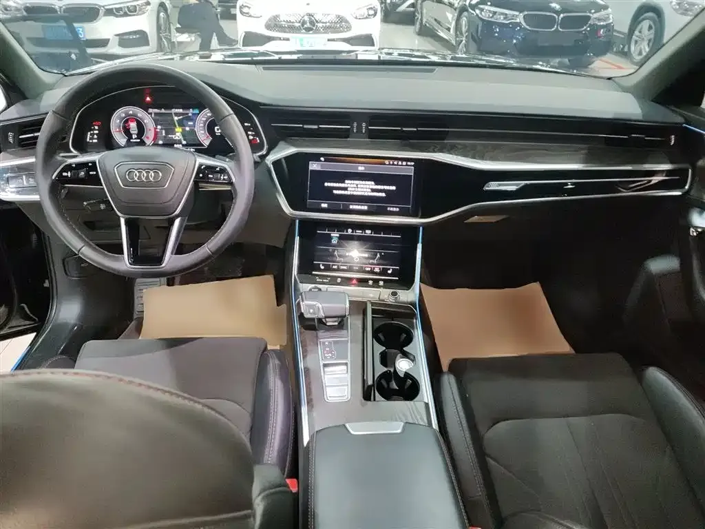 Audi A6L 2023 из CN, фото 10