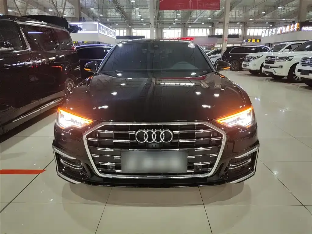 Audi A6L 2023 из CN, фото 3