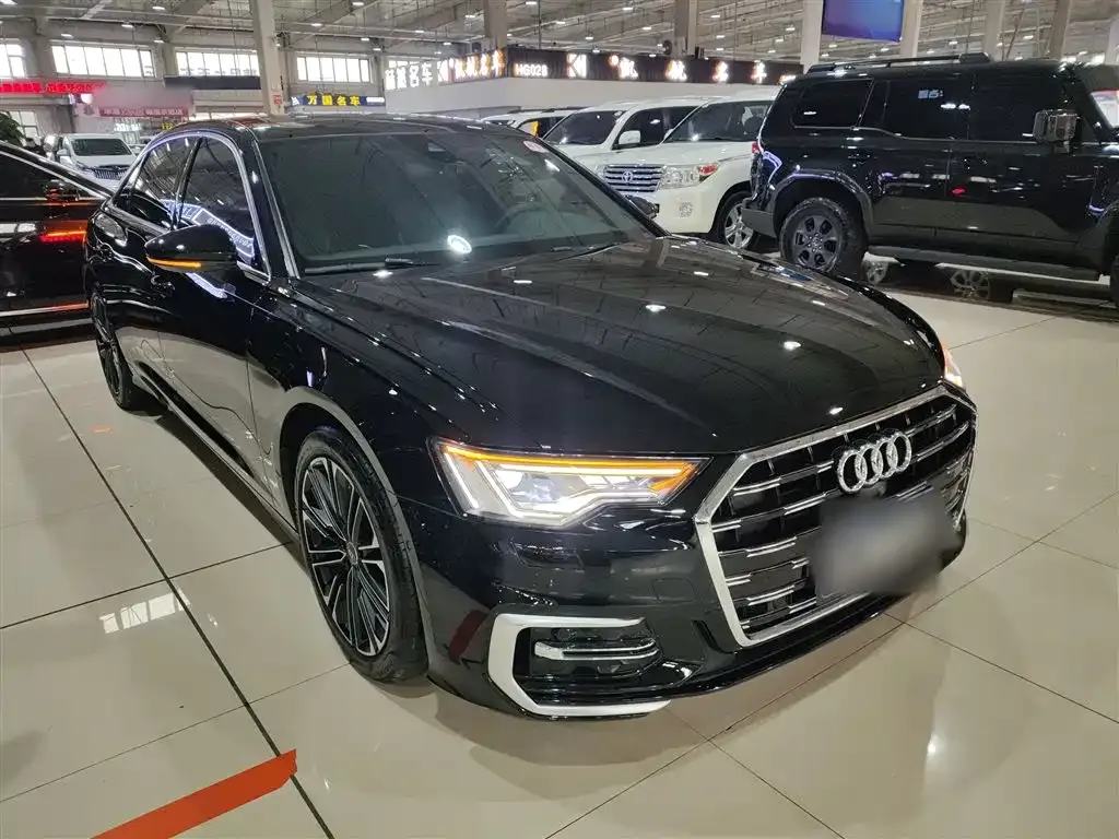 Audi A6L 2023 из CN, фото 4