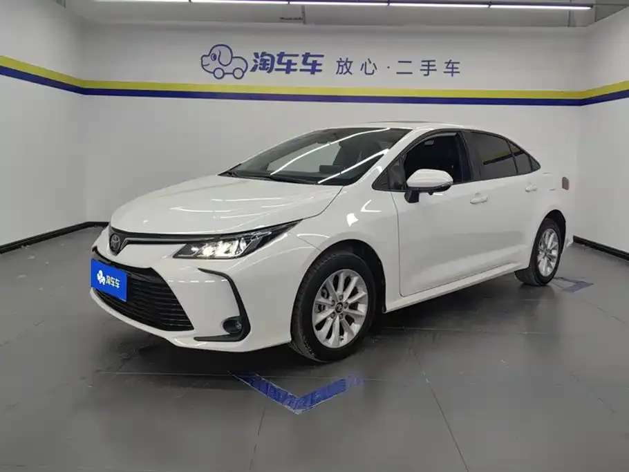 Toyota Corolla 2023 из CN, фото 1