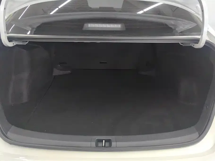 Toyota Corolla 2023 из CN, фото 4