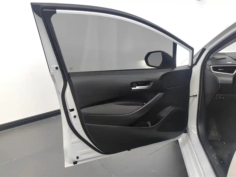 Toyota Corolla 2023 из CN, фото 7