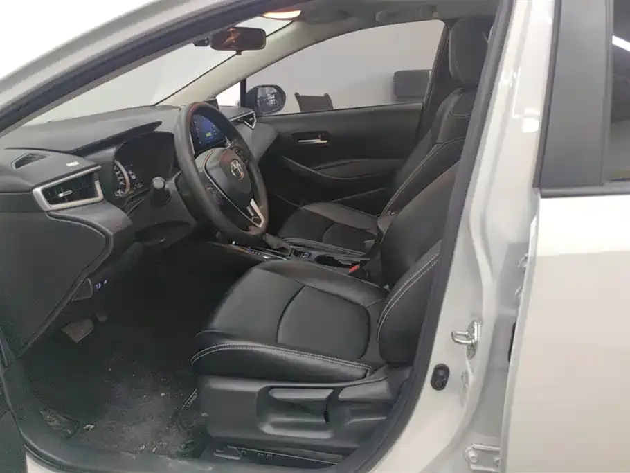 Toyota Corolla 2023 из CN, фото 9