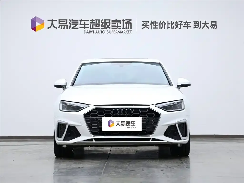 Audi A4L 2021 из CN, фото 2