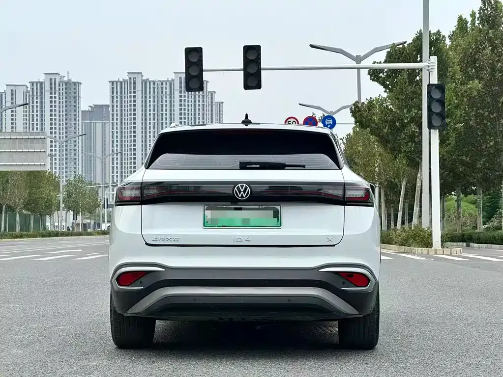 Volkswagen ID.4 X 2024 из CN, фото 8
