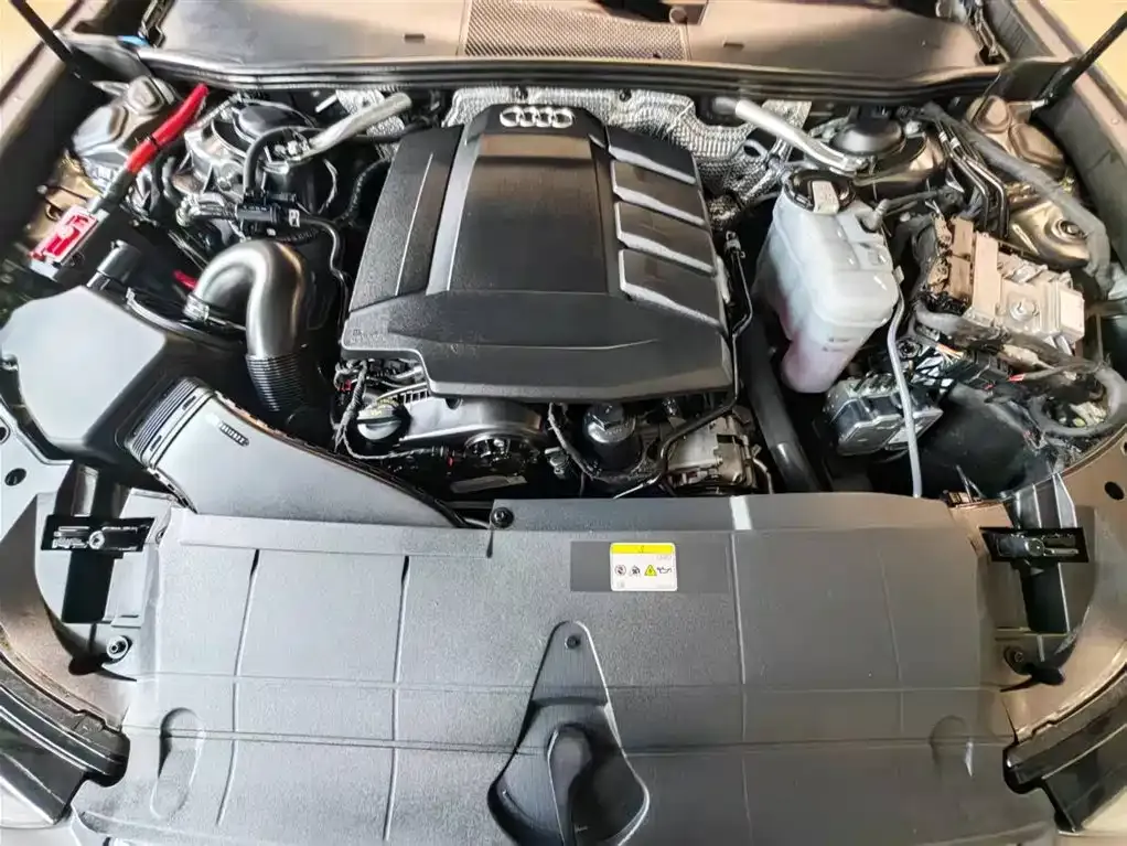 Audi A6L 2023 из CN, фото 3