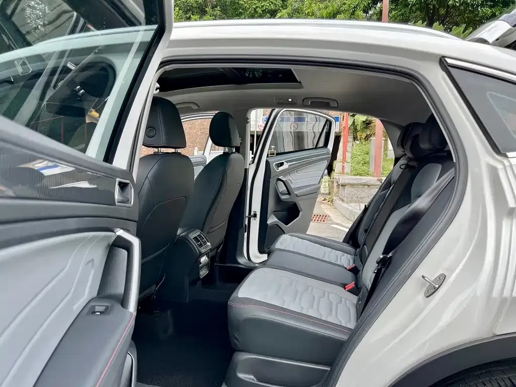Volkswagen Tiguan X 2022 из CN, фото 7