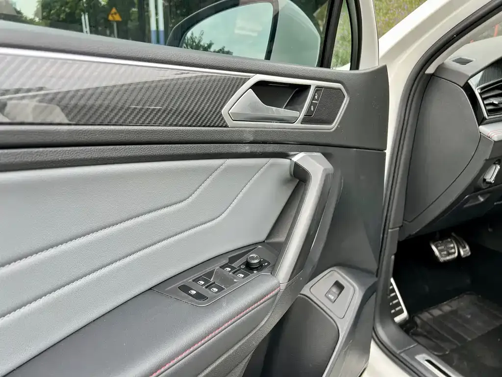 Volkswagen Tiguan X 2022 из CN, фото 9