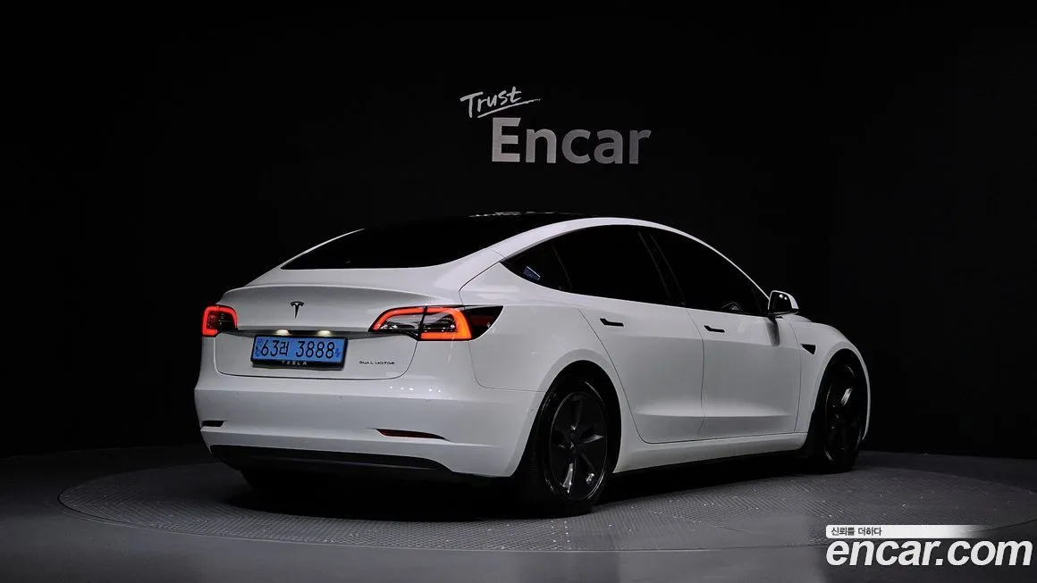 Tesla Model 3 2022 из KR, фото 2