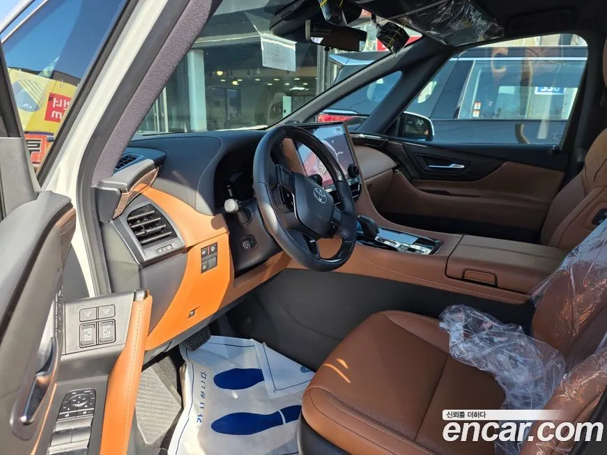 Toyota Alphard — фото 10
