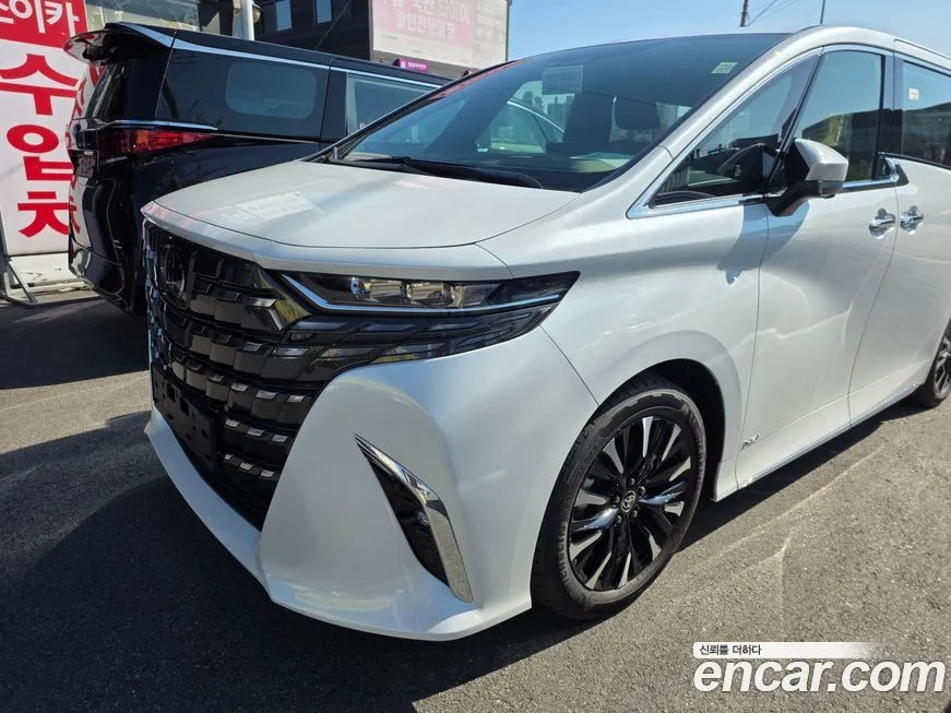 Toyota Alphard — фото 4