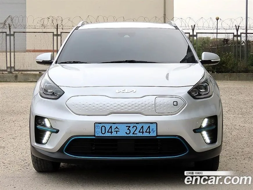 Kia Niro — фото 1