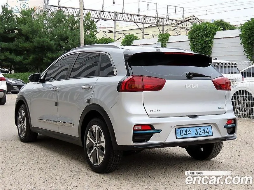 Kia Niro — фото 3