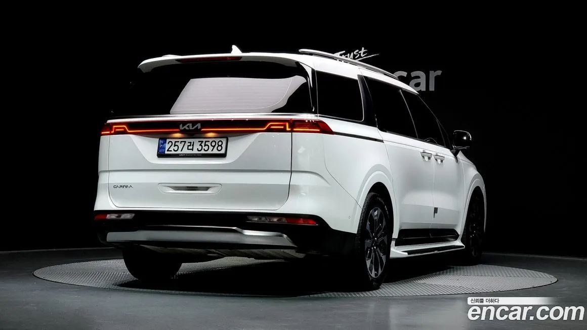 Kia Carnival — фото 2