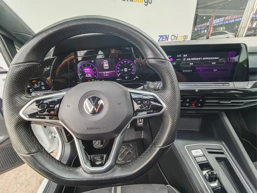 Volkswagen Golf 2023 из CN, фото 8