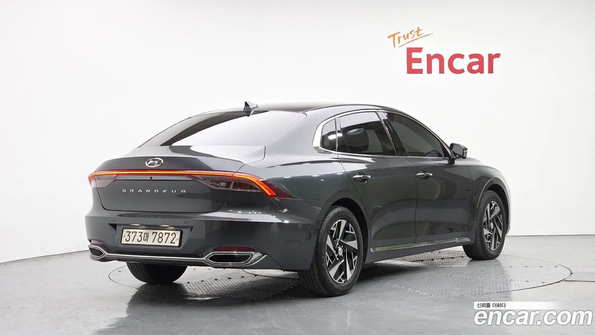Hyundai Grandeur 2022 из KR, фото 2