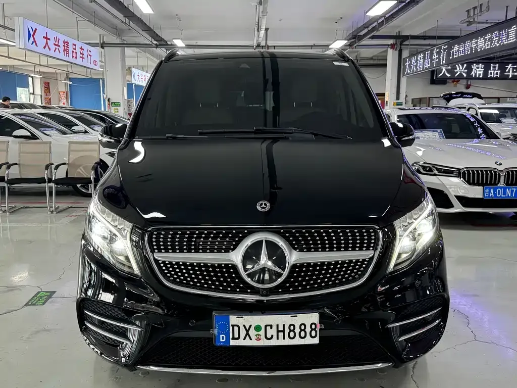 Mercedes-Benz V-Class — фото 2