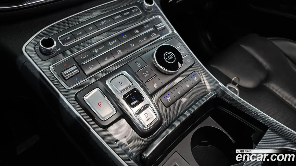 Hyundai Santafe — фото 9