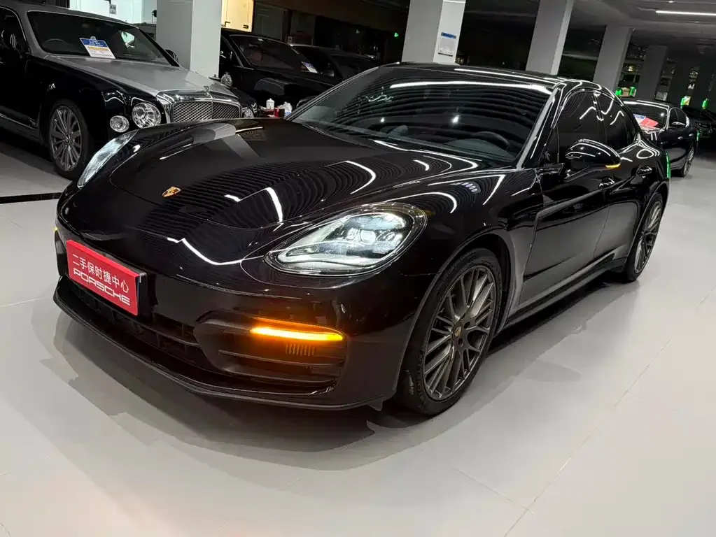 Porsche Panamera 2023 из CN, фото 1
