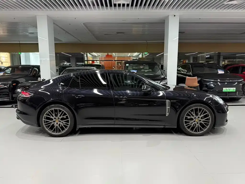 Porsche Panamera 2023 из CN, фото 7