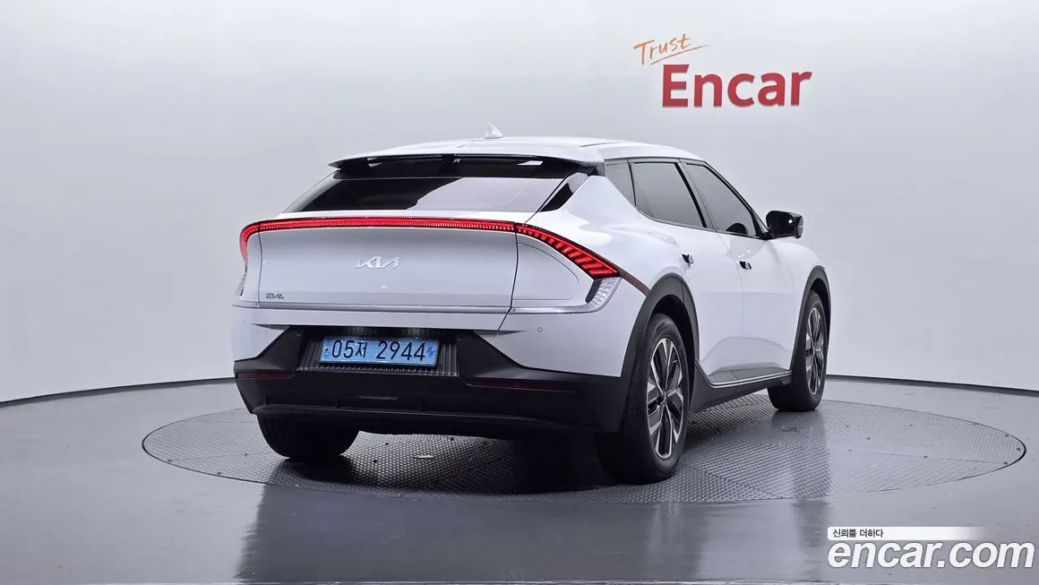 Kia EV6 — фото 4