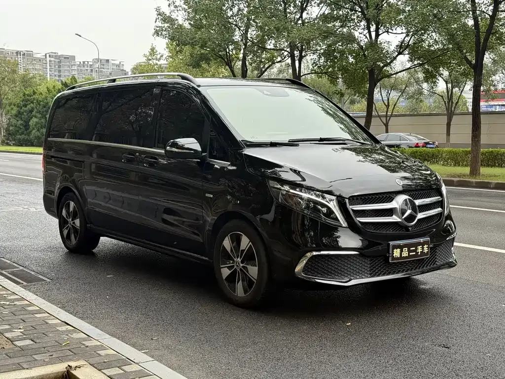 Mercedes-Benz V-Class — фото 2