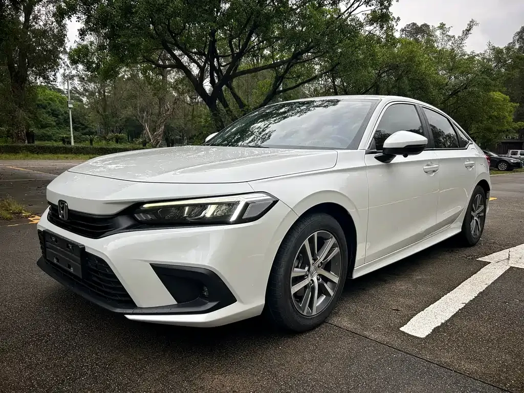 Honda Civic — фото 1