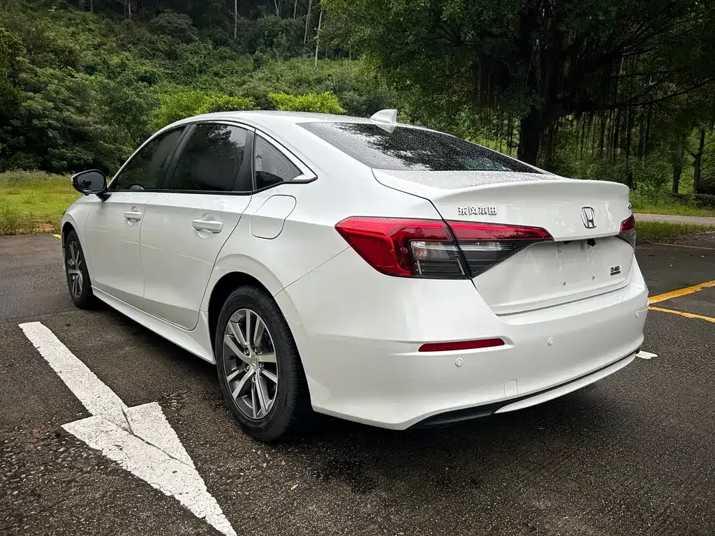 Honda Civic — фото 10