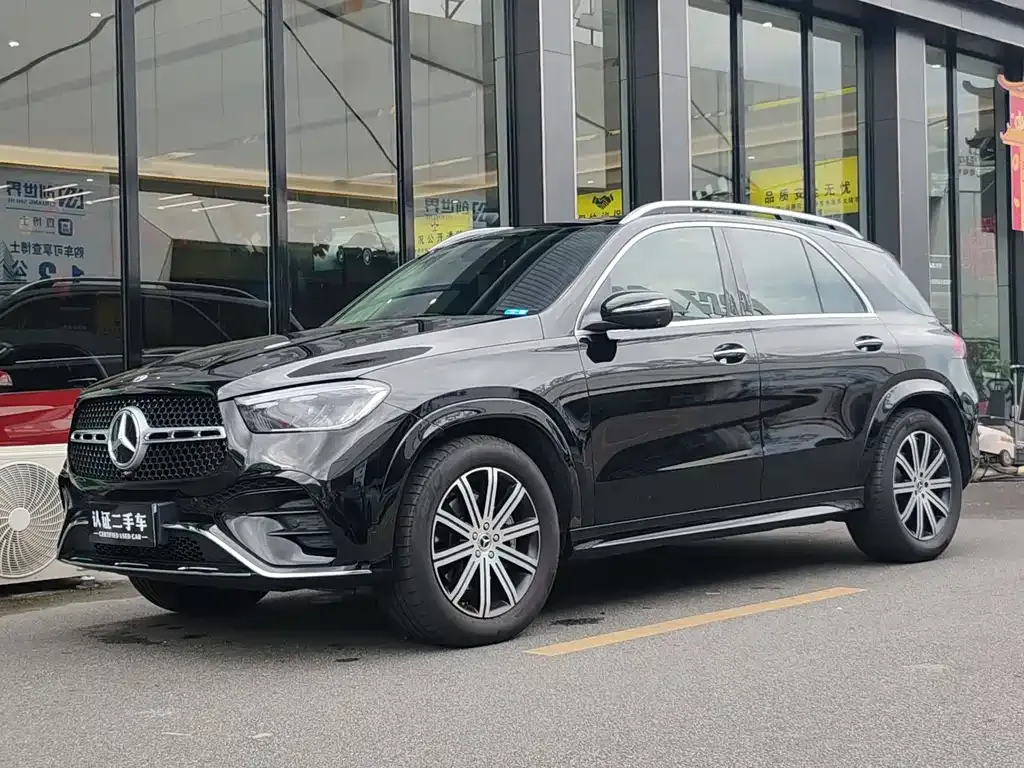 Mercedes-Benz GLE — фото 1