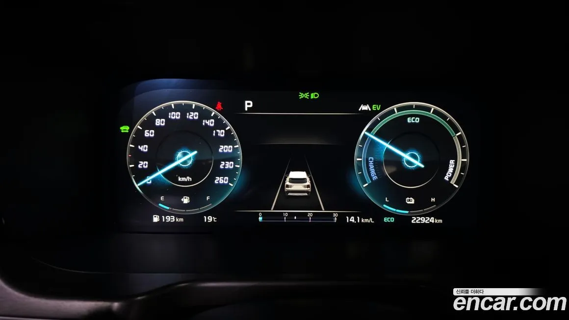 Kia Sorento — фото 8