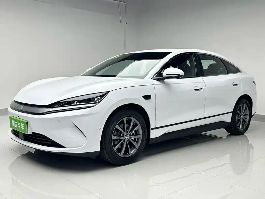 BYD Qin L — фото 1