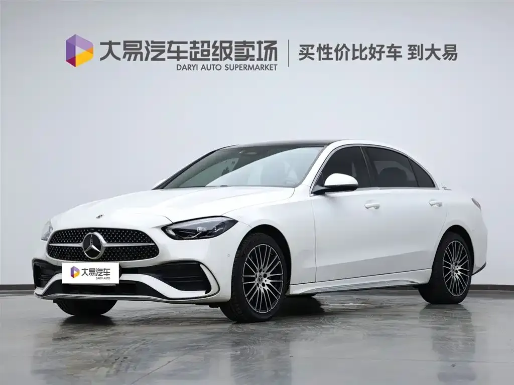 Mercedes-Benz C-Class — фото 1