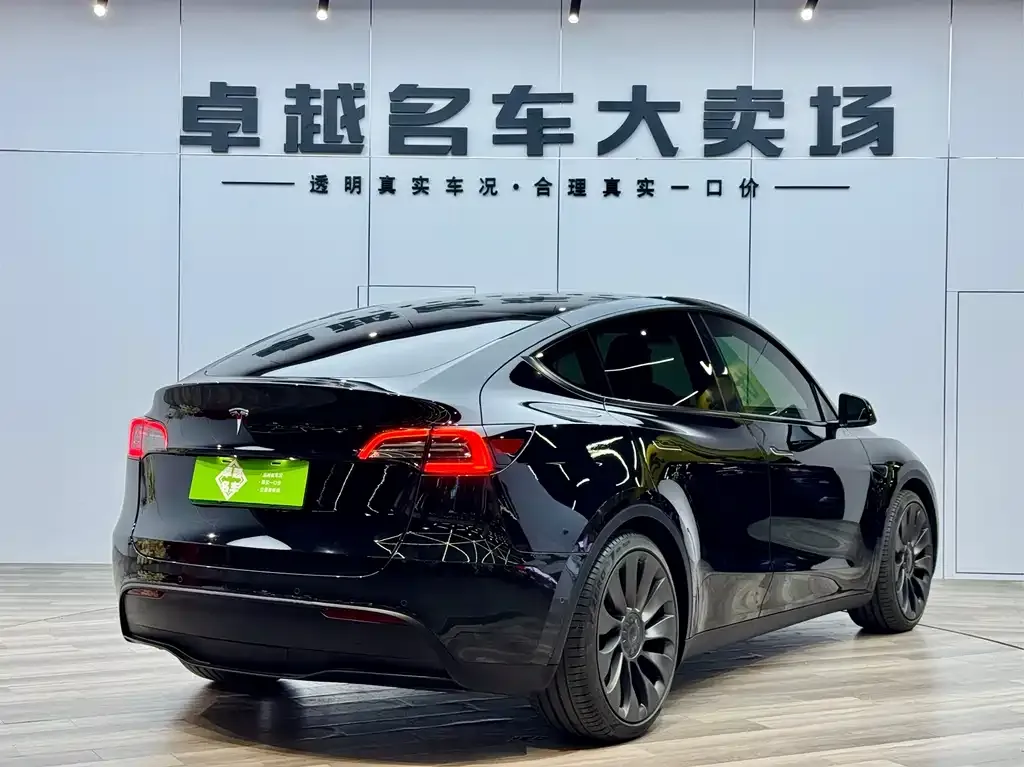 Tesla Model Y 2023 из CN, фото 7